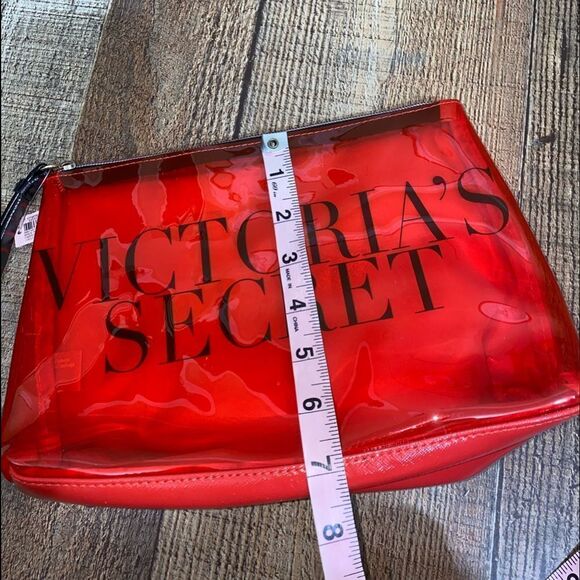 Victoria's Secret
Red See-thru Cosmetic Bag - Picture 9 of 10